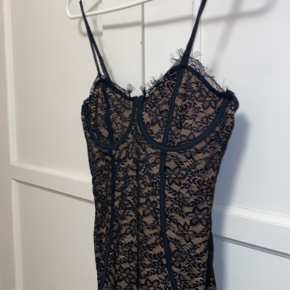 SHEIN Allurite Small Lace Bodycon Sexy Cami Dress - Picture 8 of 9